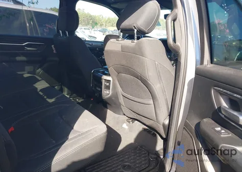 2019 Ram 1500 Big Horn/Lone Star 4X2 5'7 Box z USA, uszkodzony, nr VIN 1C6RREFG9KN813705